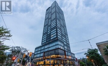 Building Photo - 203 College St