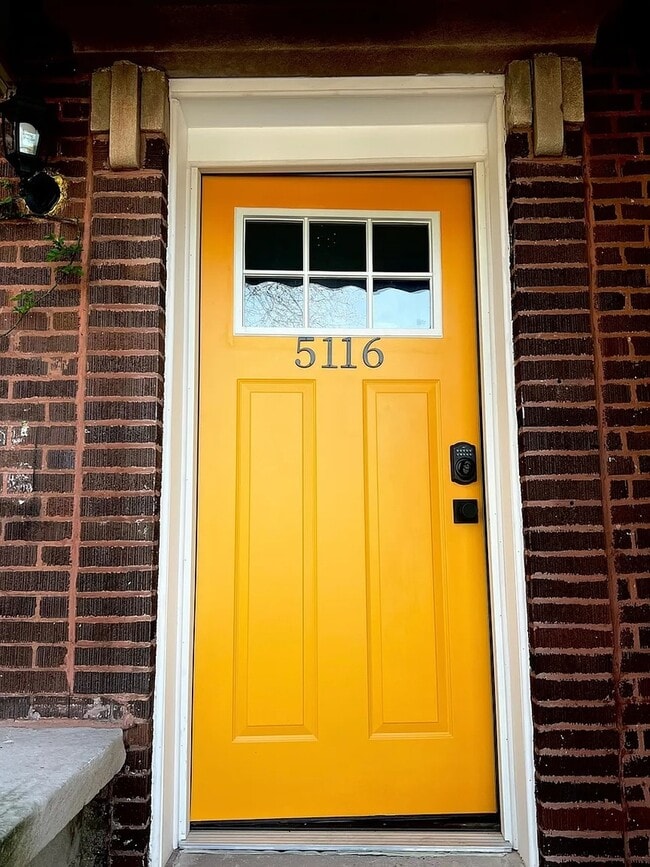 Foto del edificio - 5116 N Avers Ave