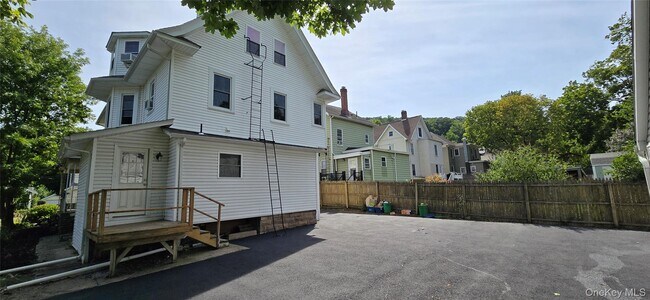 Building Photo - 120 Clinton Ave