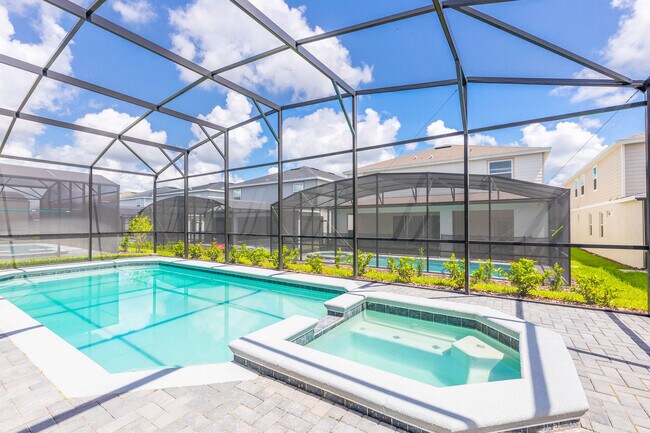 Foto del edificio - 16264 St Kitts Cir
