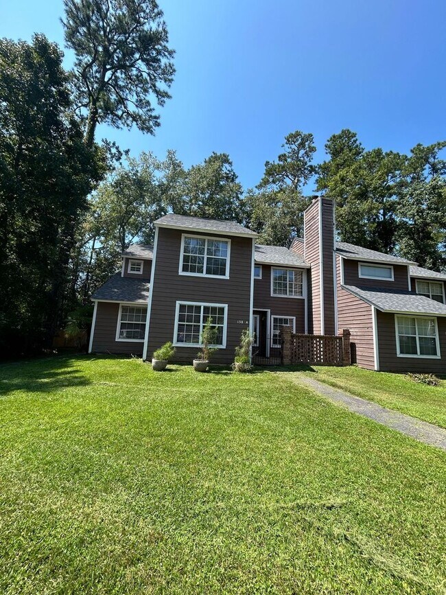 Building Photo - Charming 2 bedroom townhome in The Arbor @...