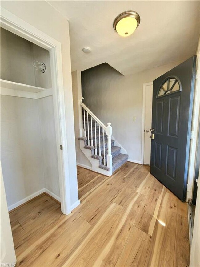 Foto del edificio - Completely Renovated 4 Bed Single Family!