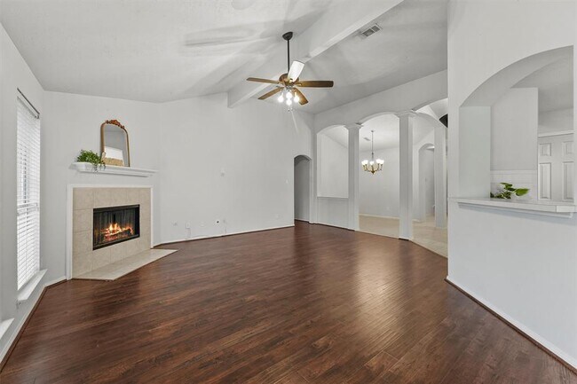 Building Photo - 21327 Hadrian Dr