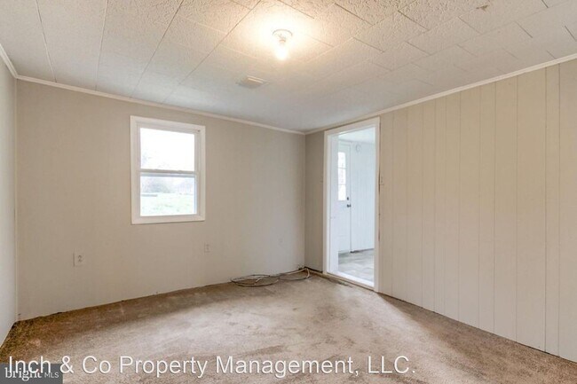 Building Photo - 3 br, 1.5 bath House - 1760 W Trindle Rd