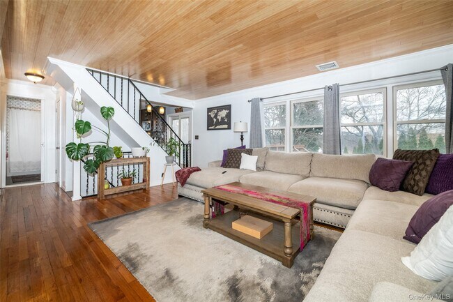 Building Photo - 67 Newkirk Rd