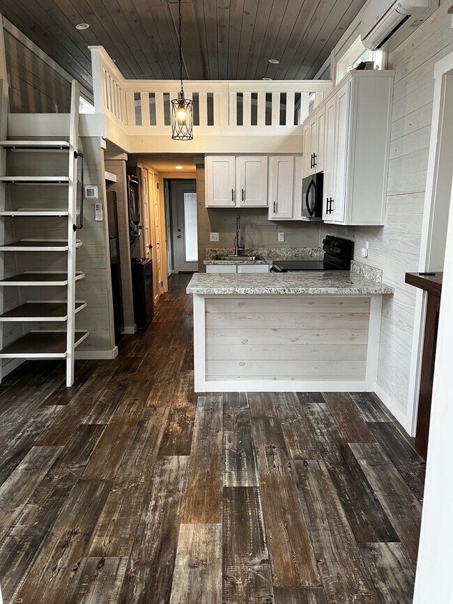 Foto del edificio - 4 Lakefront Cir