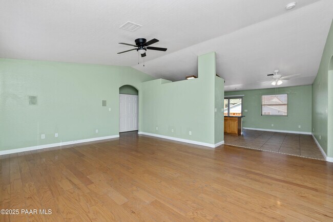 Foto del edificio - 3401 N Catherine Dr