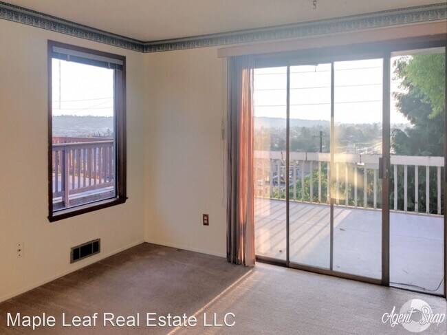 Foto del edificio - 3 br, 3 bath House - 6509 2nd Ave NW