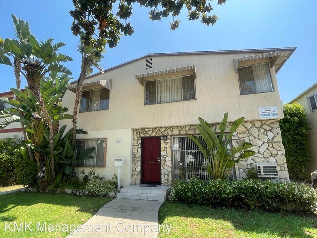 Building Photo - 1 br, 1 bath Apartment - 312 S. Doheny Dr....