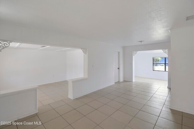 Foto del edificio - 102 1st St