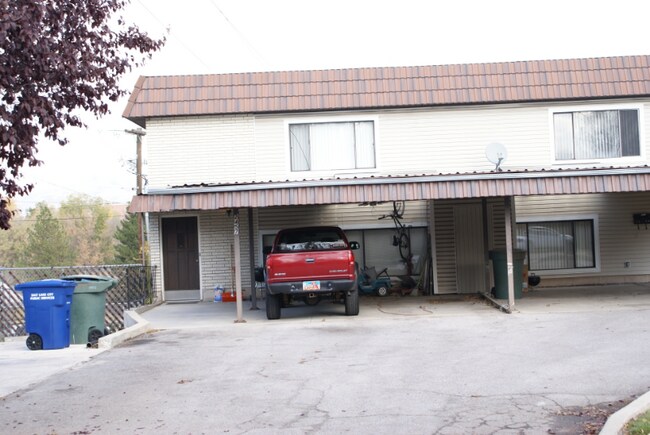 Foto del edificio - 2457 S Imperial St