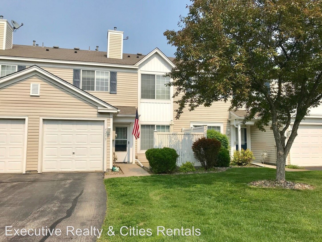 2 br, 1.5 bath House 4259 Meghan Ln House Rental in Eagan, MN