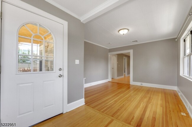 Building Photo - 13-13 4th St