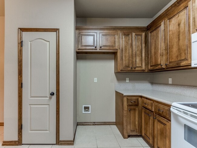 Building Photo - 2409 Kyle Robert Ln