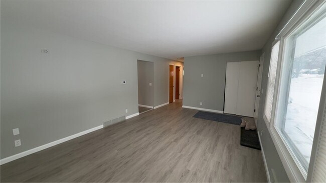 Foto del edificio - 198 Skycrest Dr