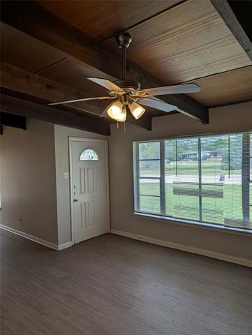 Foto del edificio - 2344 Linda Ln