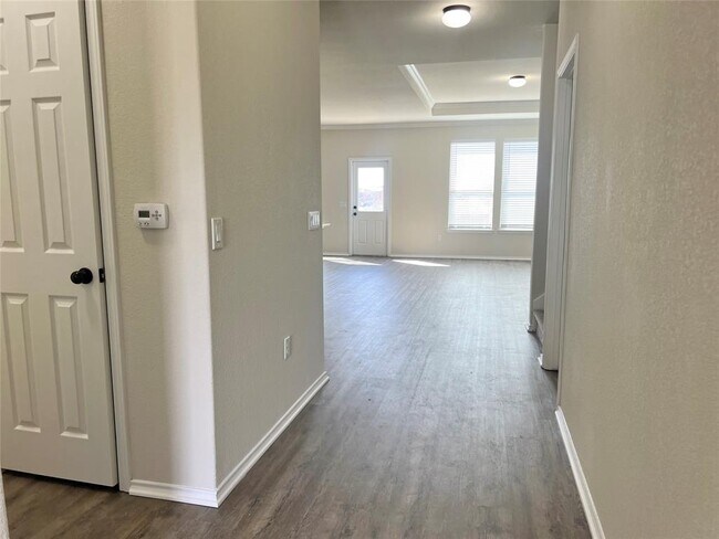 Building Photo - 7105 Armagh Dr