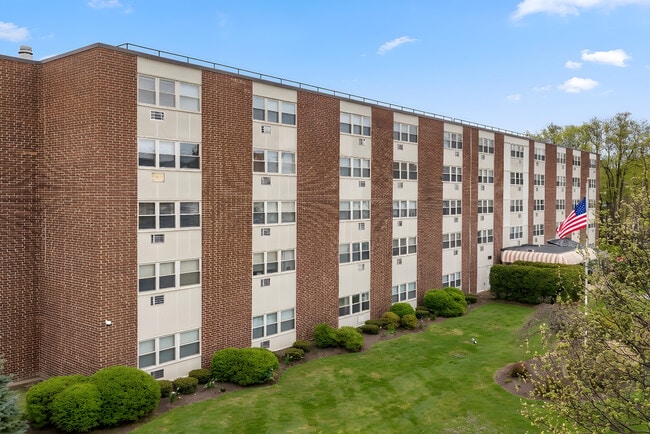 Building Photo - The Brook Apartments-(Senior)