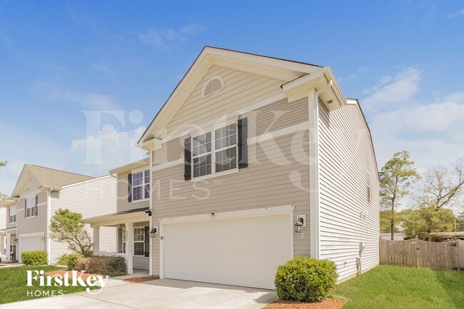 Building Photo - 301 Lind Point Ln
