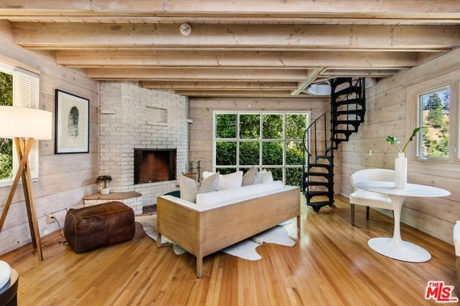 Foto del edificio - 2127 Kress St