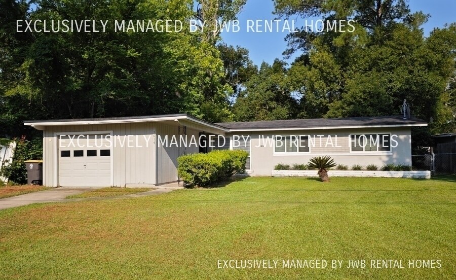 Primary Photo - 1014 Mantes Ave