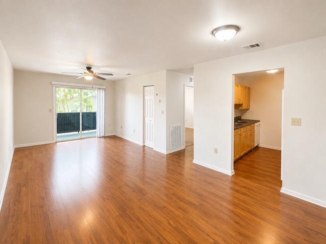 Photo - 926 Lake Destiny Road. Unit G Apartment