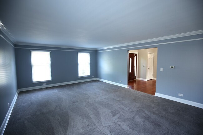 Building Photo - 2603 Old Mill Ln