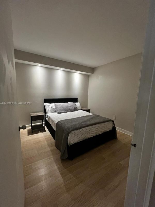 Foto del edificio - 2575 SW 27th Ave
