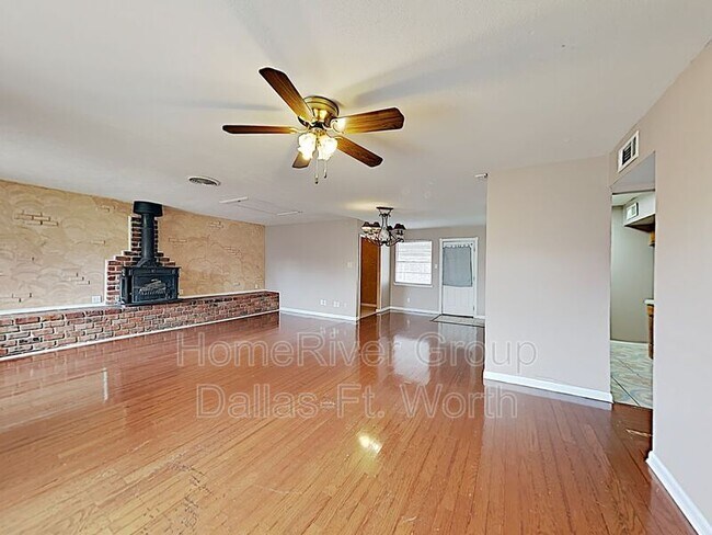 Building Photo - 4434 Greenland Dr