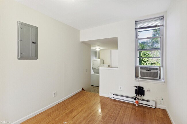 Foto del edificio - 2 br, 2 bath Triplex - 1616 WILLINGTON ST ...