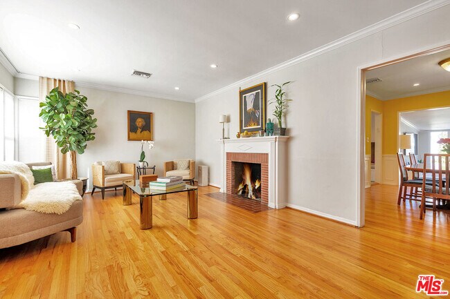 Foto del edificio - 6283 Commodore Sloat Dr