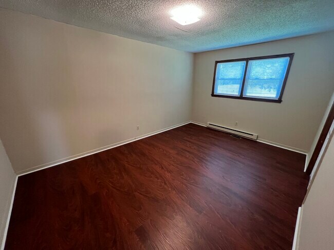 Building Photo - 2093 John Dodd Rd