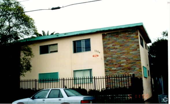 Primary Photo - 1254 W 110th St