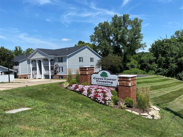 Foto principal - 1202 Creve Coeur Crossing Ln