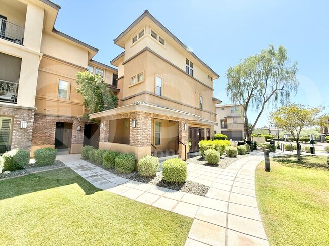 Foto del edificio - 17850 N 68th St