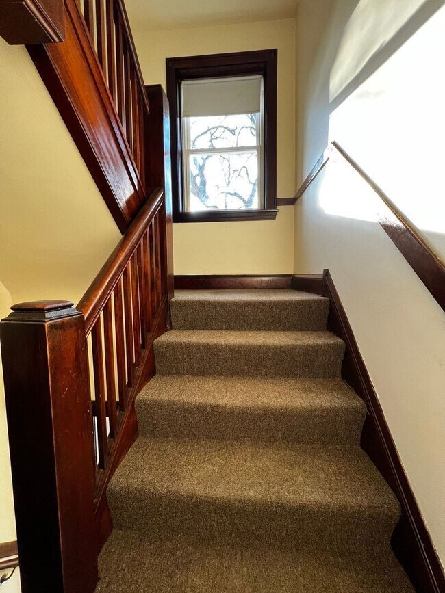 Foto del edificio - 8635 Trumbull Ave