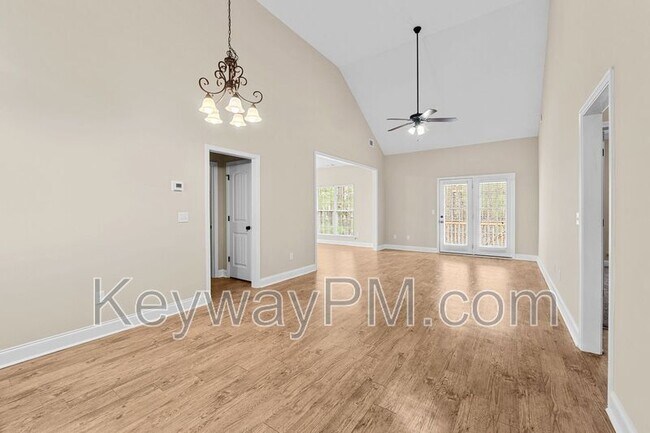 Building Photo - 355 Bowen Falls