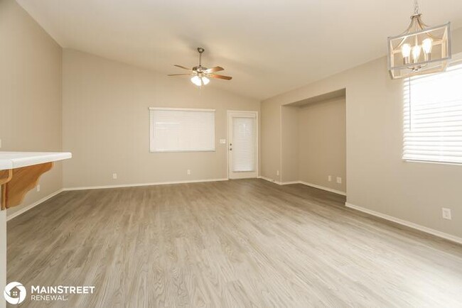 Building Photo - 6039 Shadow Oak Dr, North Las Vegas, NV 89031