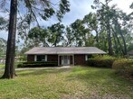 Primary Photo - Charming Brick Home in Dowling Park