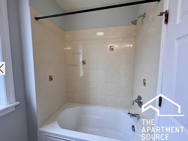 Photo - 2900 N Kolmar Ave Apartment