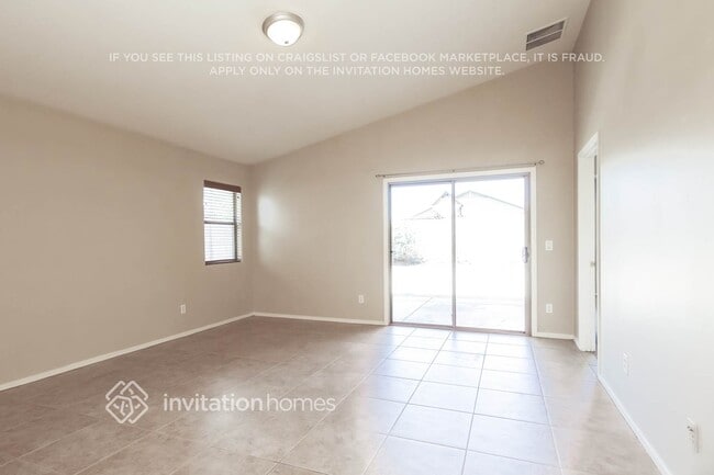 Foto del edificio - 25704 W St Kateri Dr