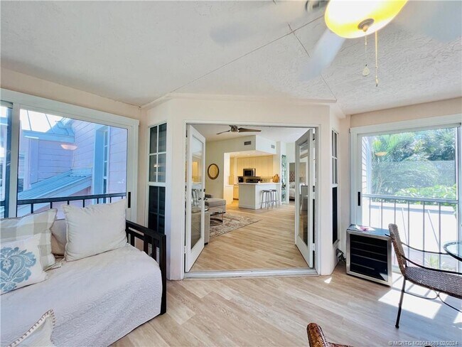 Building Photo - 411 NE Plantation Rd