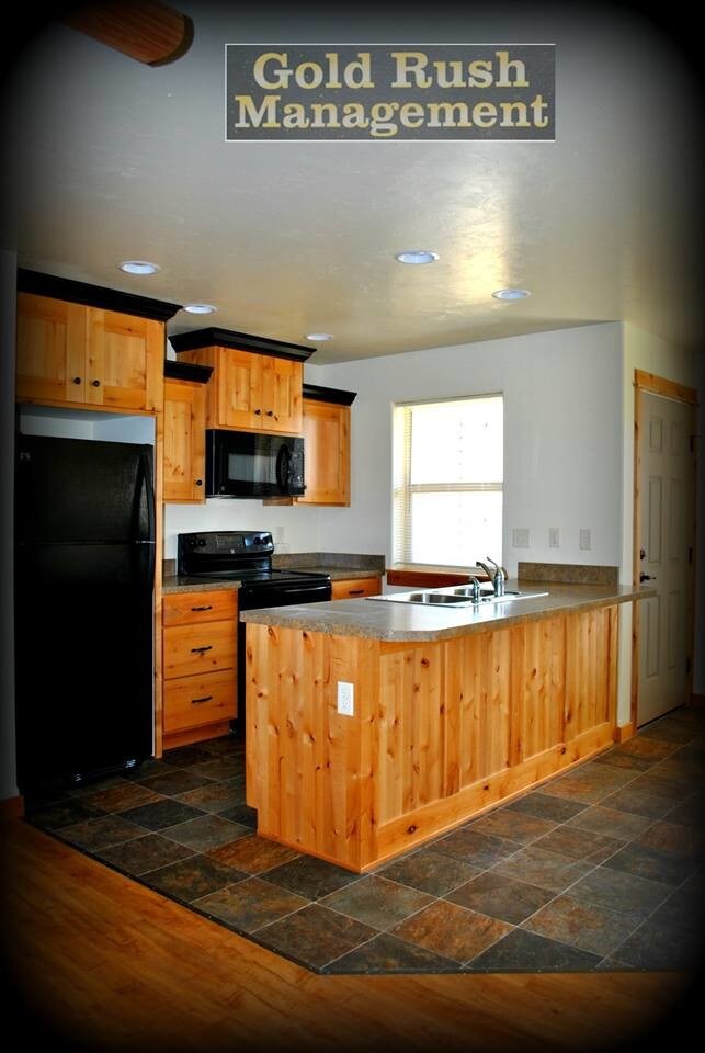 Building Photo - 195 Silsbee Ave