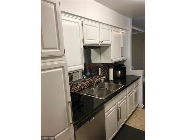 Foto del edificio - 317 6th Ave SW