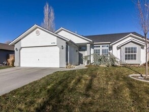 Building Photo - 4190 E English Dr