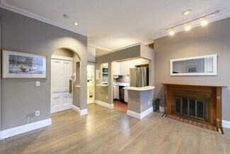 Building Photo - 335 Beacon St