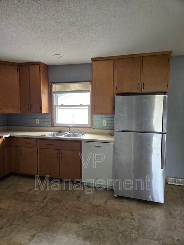 Foto del edificio - 3433 Somerset Dr