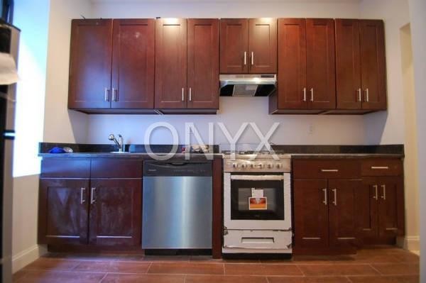 Foto del edificio - 285 Saint Nicholas Ave