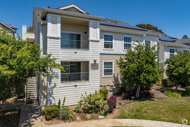 Building Photo - Avian Glen Apartments