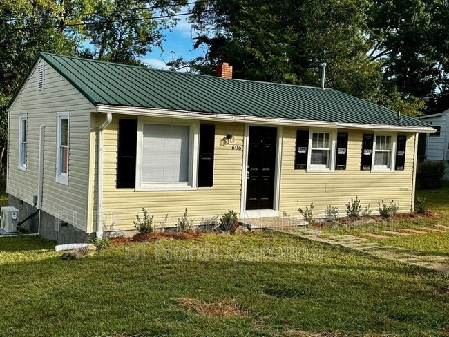 Foto del edificio - 606 Carver Dr